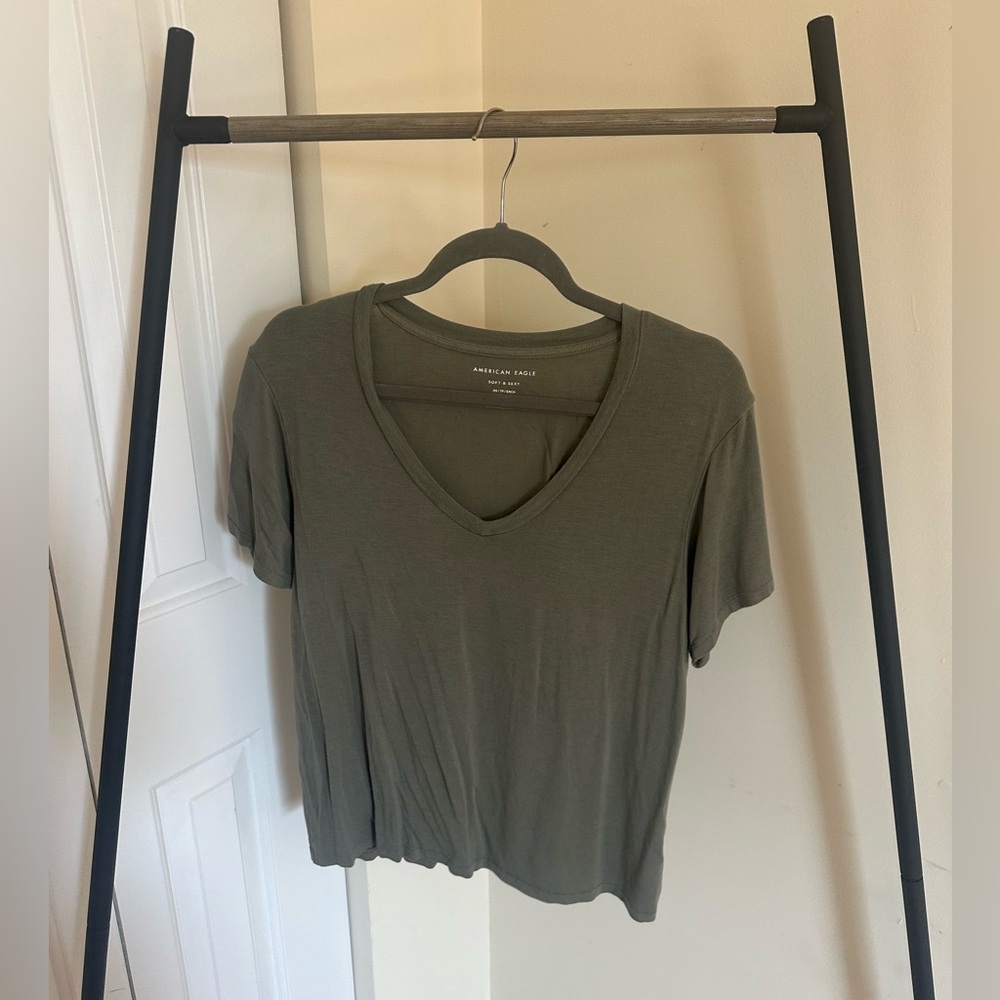 American Eagle XS Soft and Sexy TShirt